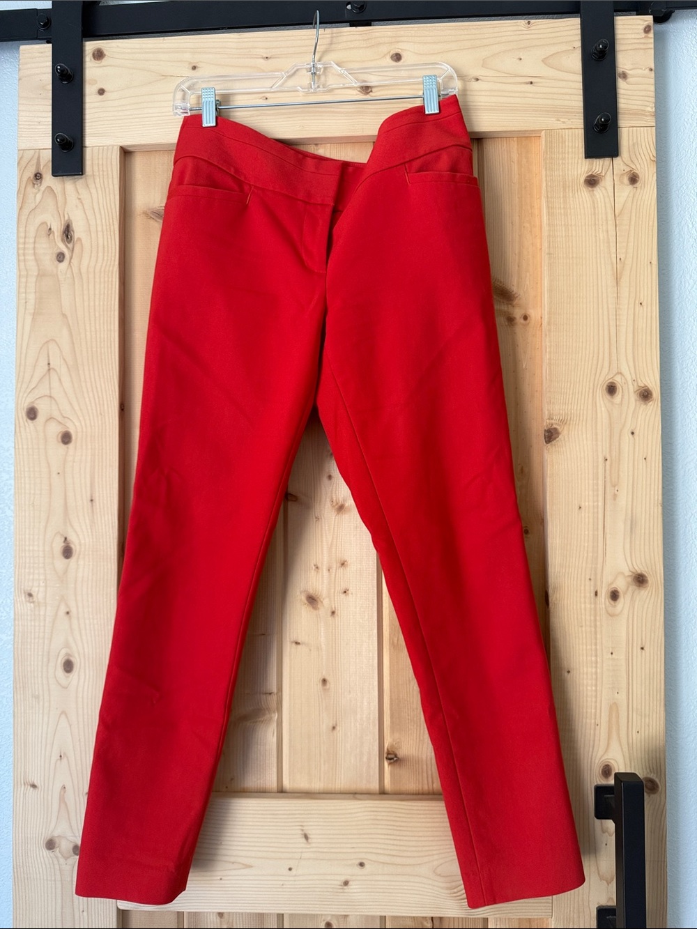 Ann Taylor Loft Marissa skinny slack, size 6
